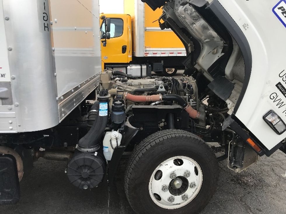 Light Duty Box Truck-Light and Medium Duty Trucks-Isuzu-2022-NPR-Ceres-CA-108,756\n\t\tmiles-$ 43,250 - Image 23