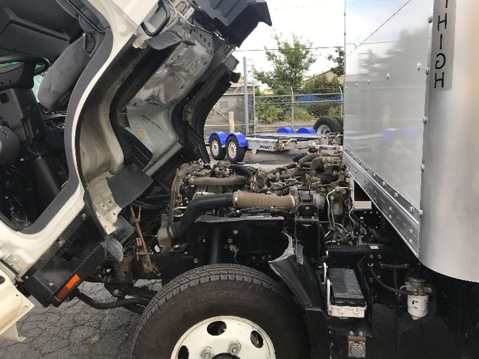 Light Duty Box Truck-Light and Medium Duty Trucks-Isuzu-2022-NPR-Ceres-CA-108,756\n\t\tmiles-$ 43,250 - Image 24