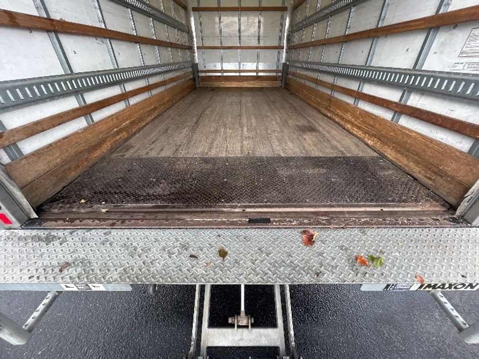 Light Duty Box Truck-Light and Medium Duty Trucks-Isuzu-2022-NPR-Ceres-CA-135,459\n\t\tmiles-$ 43,250 - Image 10