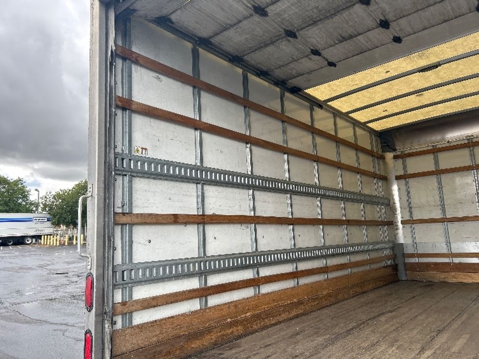 Light Duty Box Truck-Light and Medium Duty Trucks-Isuzu-2022-NPR-Ceres-CA-135,459\n\t\tmiles-$ 43,250 - Image 11