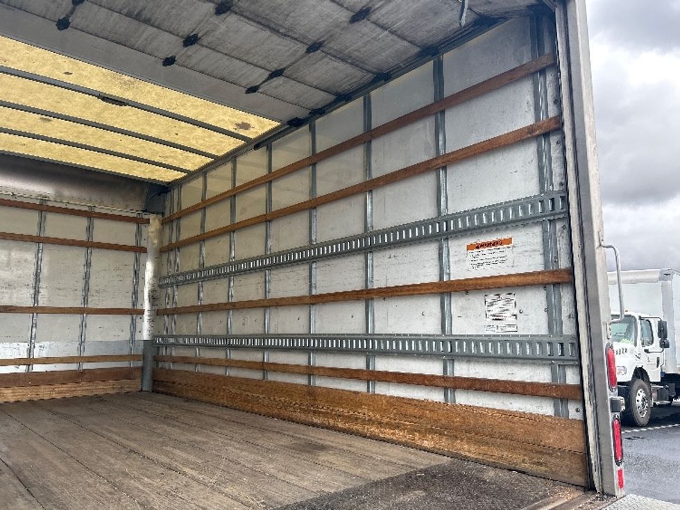 Light Duty Box Truck-Light and Medium Duty Trucks-Isuzu-2022-NPR-Ceres-CA-135,459\n\t\tmiles-$ 43,250 - Image 12