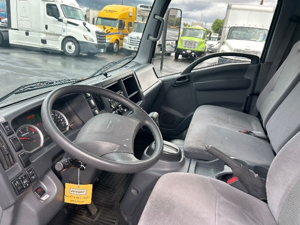 Light Duty Box Truck-Light and Medium Duty Trucks-Isuzu-2022-NPR-Ceres-CA-135,459\n\t\tmiles-$ 43,250 - Image 17