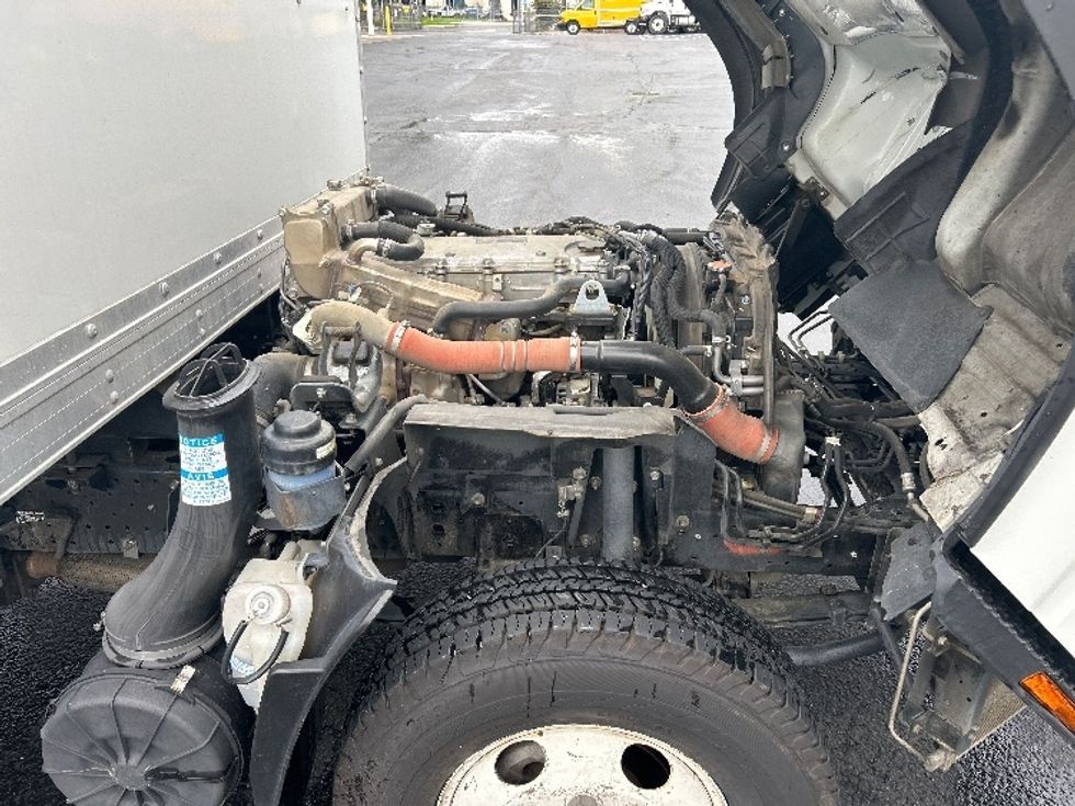 Light Duty Box Truck-Light and Medium Duty Trucks-Isuzu-2022-NPR-Ceres-CA-135,459\n\t\tmiles-$ 43,250 - Image 23