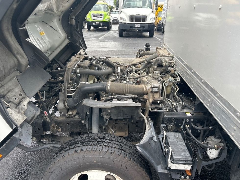 Light Duty Box Truck-Light and Medium Duty Trucks-Isuzu-2022-NPR-Ceres-CA-135,459\n\t\tmiles-$ 43,250 - Image 24