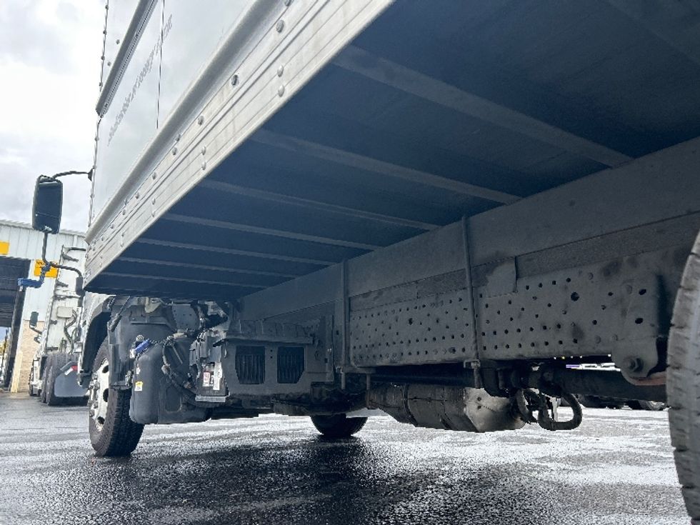 Light Duty Box Truck-Light and Medium Duty Trucks-Isuzu-2022-NPR-Ceres-CA-135,459\n\t\tmiles-$ 43,250 - Image 5