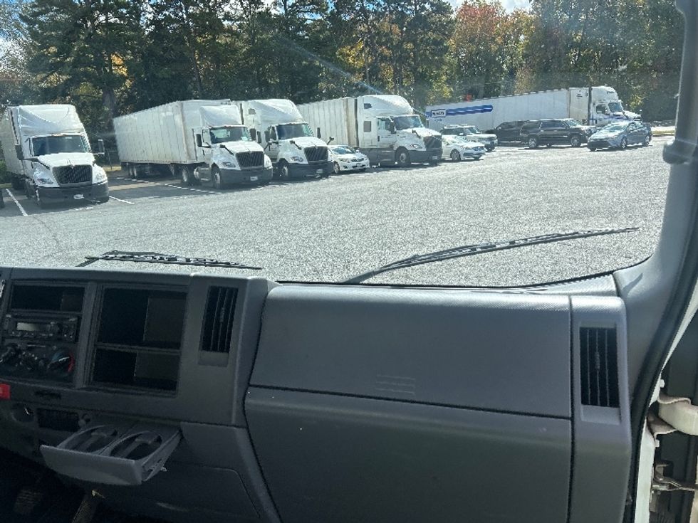 Light Duty Box Truck-Light and Medium Duty Trucks-Isuzu-2022-NPR-Charlotte-NC-145,214\n\t\tmiles-$ 39,750 - Image 21