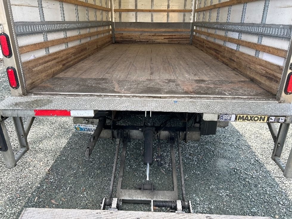 Light Duty Box Truck-Light and Medium Duty Trucks-Isuzu-2022-NPR-Charlottesville-VA-110,081\n\t\tmiles-$ 45,000 - Image 10