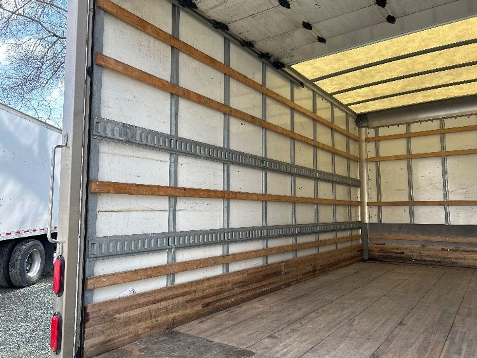 Light Duty Box Truck-Light and Medium Duty Trucks-Isuzu-2022-NPR-Charlottesville-VA-110,081\n\t\tmiles-$ 45,000 - Image 11