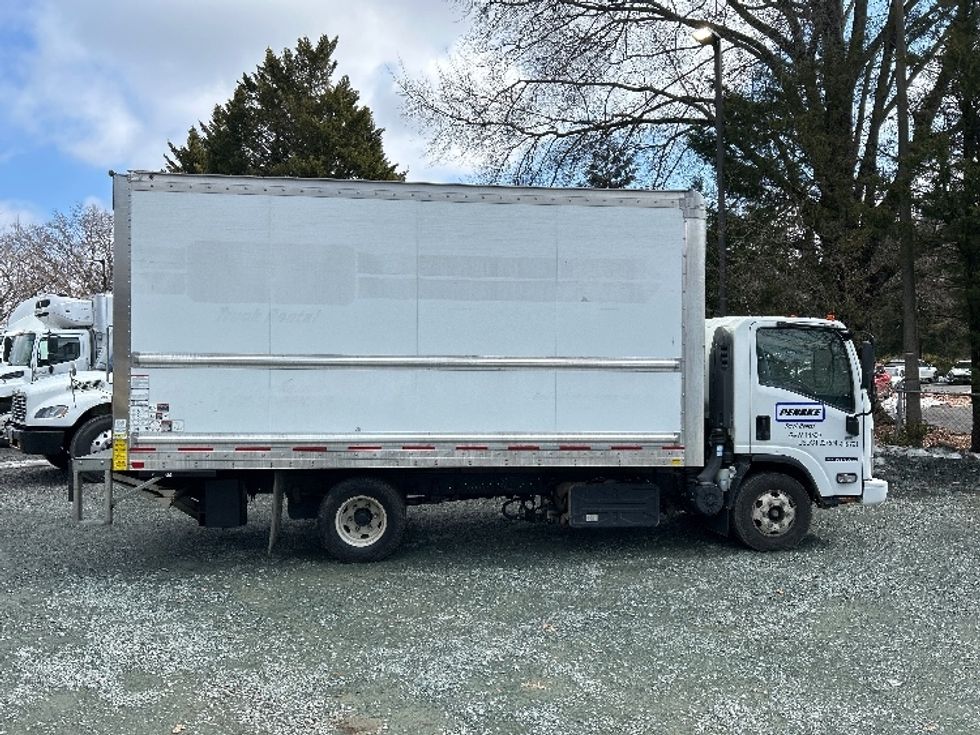 Light Duty Box Truck-Light and Medium Duty Trucks-Isuzu-2022-NPR-Charlottesville-VA-110,081\n\t\tmiles-$ 45,000 - Image 15
