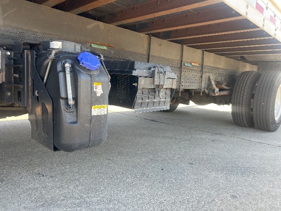 Light Duty Box Truck-Light and Medium Duty Trucks-Isuzu-2022-NPR-Chicago (Melrose Park)-IL-69,273\n\t\tmiles-$ 53,250 - Image 5