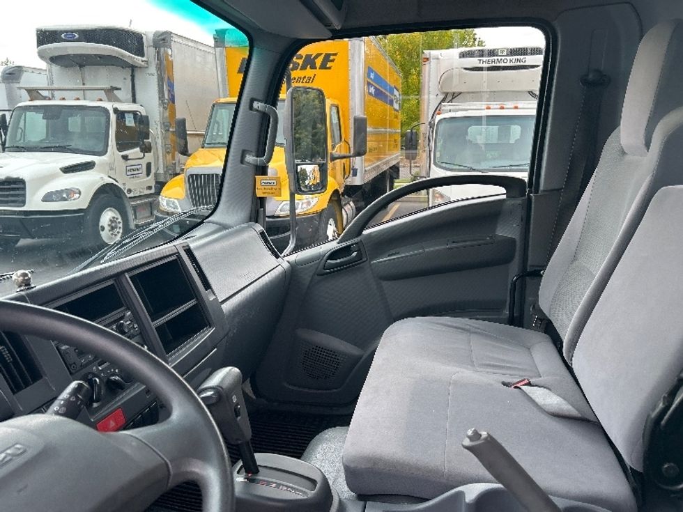 Light Duty Box Truck-Light and Medium Duty Trucks-Isuzu-2022-NPR-Clackamas-OR-164,436\n\t\tmiles-$ 37,750 - Image 19