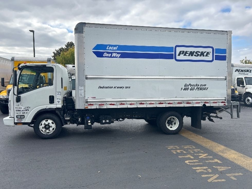 Light Duty Box Truck-Light and Medium Duty Trucks-Isuzu-2022-NPR-Clackamas-OR-164,436\n\t\tmiles-$ 37,750 - Image 4