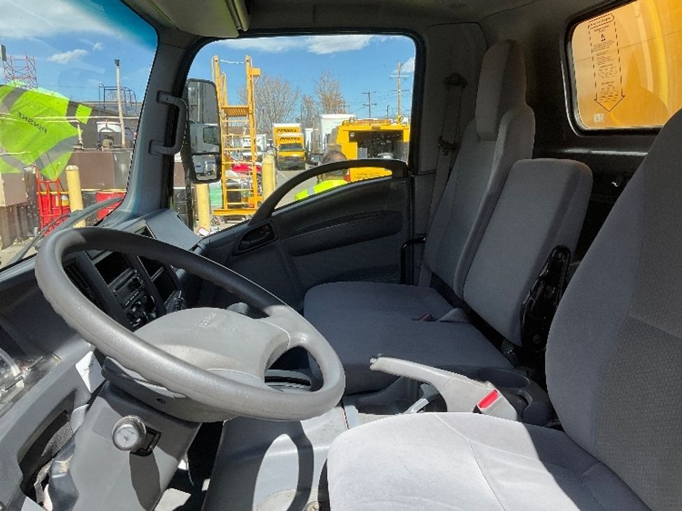 Light Duty Box Truck-Light and Medium Duty Trucks-Isuzu-2022-NPR-Denver-CO-93,665\n\t\tmiles-$ 47,250 - Image 19