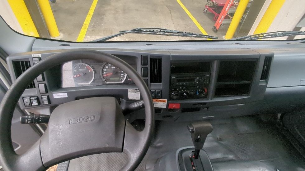 Light Duty Box Truck-Light and Medium Duty Trucks-Isuzu-2022-NPR-Duluth-GA-136,036\n\t\tmiles-$ 40,000 - Image 18