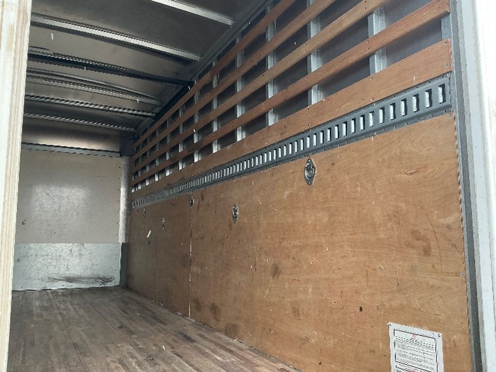 Light Duty Box Truck-Light and Medium Duty Trucks-Isuzu-2022-NPR-East Chicago-IN-106,626\n\t\tmiles-$ 39,750 - Image 11