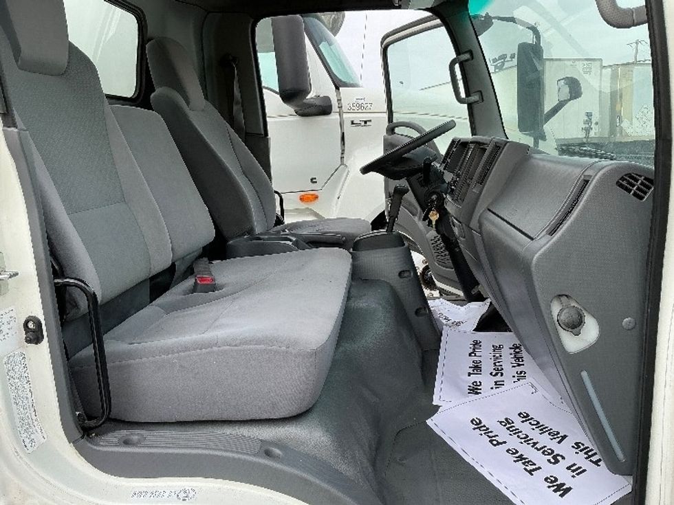 Light Duty Box Truck-Light and Medium Duty Trucks-Isuzu-2022-NPR-East Chicago-IN-106,626\n\t\tmiles-$ 39,750 - Image 19