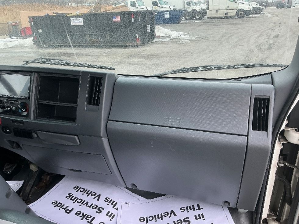 Light Duty Box Truck-Light and Medium Duty Trucks-Isuzu-2022-NPR-East Chicago-IN-106,626\n\t\tmiles-$ 39,750 - Image 20