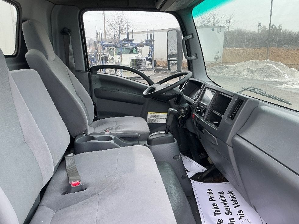 Light Duty Box Truck-Light and Medium Duty Trucks-Isuzu-2022-NPR-East Chicago-IN-106,626\n\t\tmiles-$ 39,750 - Image 21