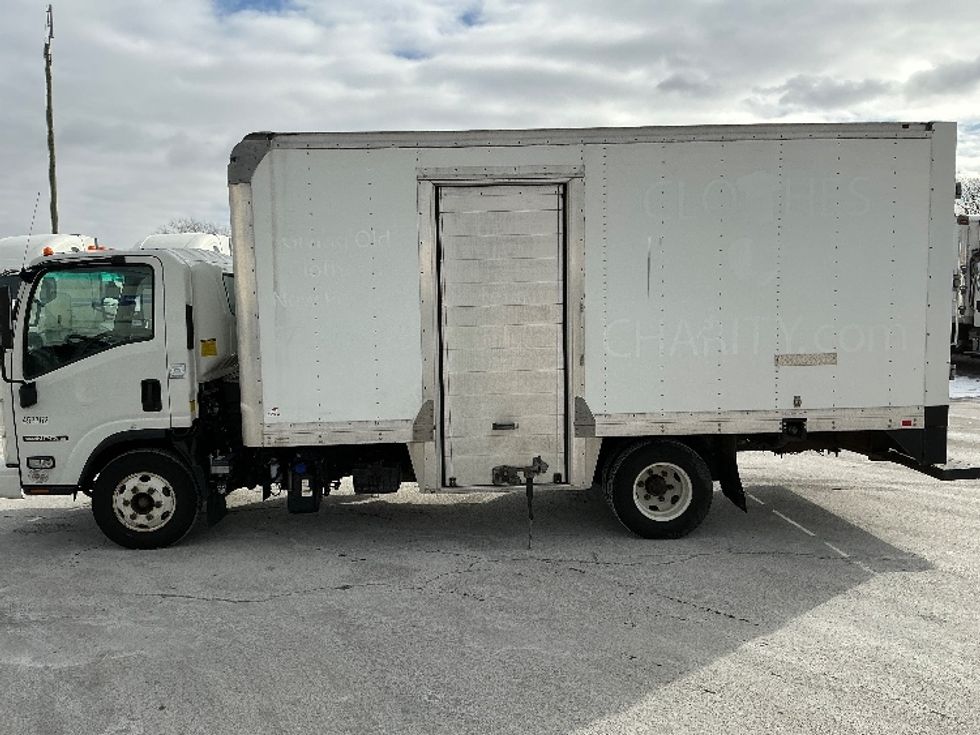Light Duty Box Truck-Light and Medium Duty Trucks-Isuzu-2022-NPR-East Chicago-IN-106,626\n\t\tmiles-$ 39,750 - Image 4