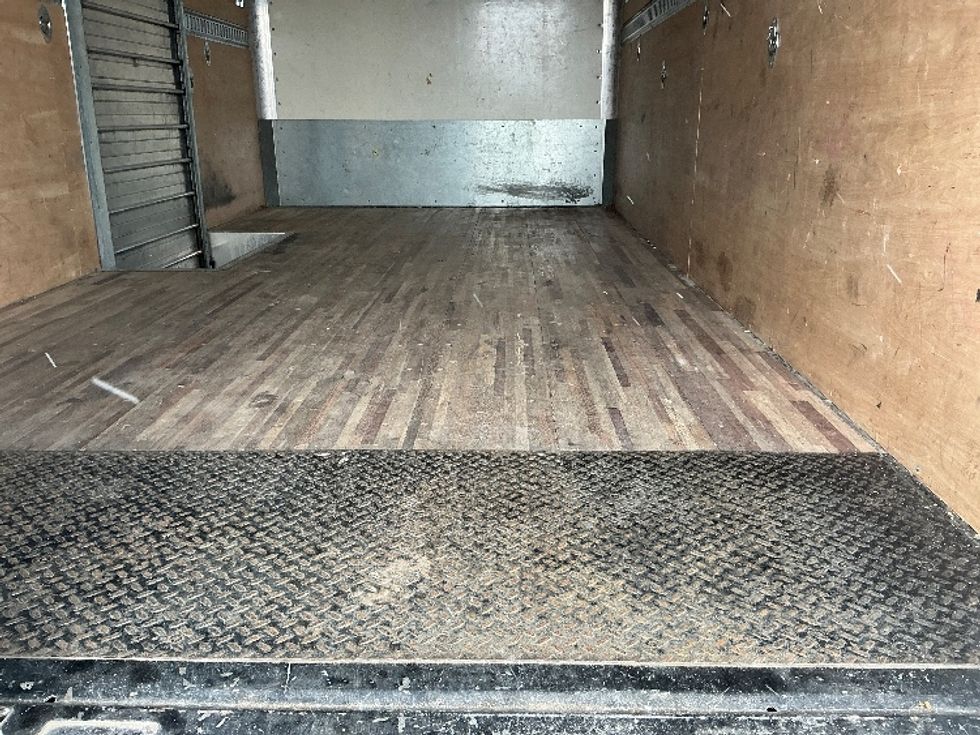 Light Duty Box Truck-Light and Medium Duty Trucks-Isuzu-2022-NPR-East Chicago-IN-106,626\n\t\tmiles-$ 39,750 - Image 9