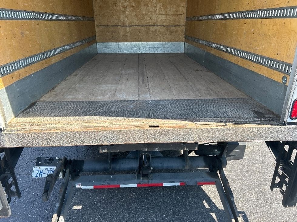 Light Duty Box Truck-Light and Medium Duty Trucks-Isuzu-2022-NPR EFI-Charlotte-NC-28,195\n\t\tmiles-$ 52,500 - Image 10