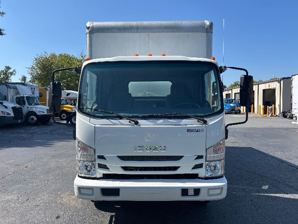 Light Duty Box Truck-Light and Medium Duty Trucks-Isuzu-2022-NPR EFI-Charlotte-NC-28,195\n\t\tmiles-$ 52,500 - Image 2
