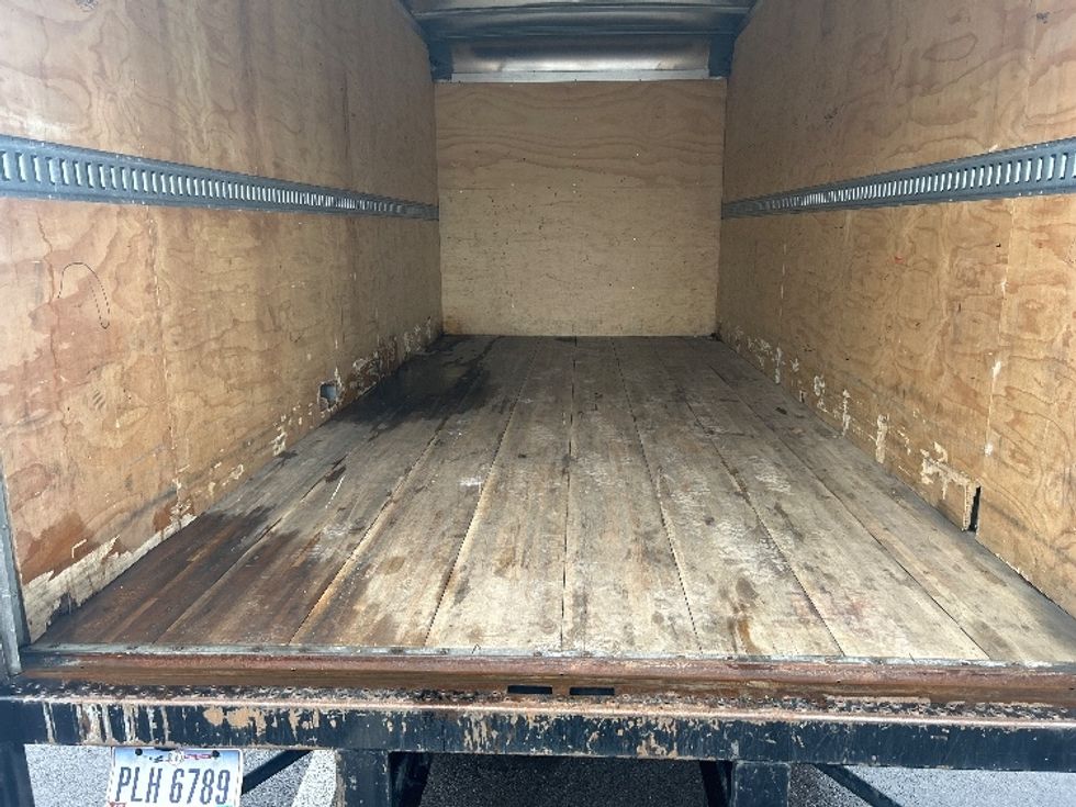 Light Duty Box Truck-Light and Medium Duty Trucks-Isuzu-2022-NPR EFI-Dayton-OH-177,538\n\t\tmiles-$ 26,000 - Image 10