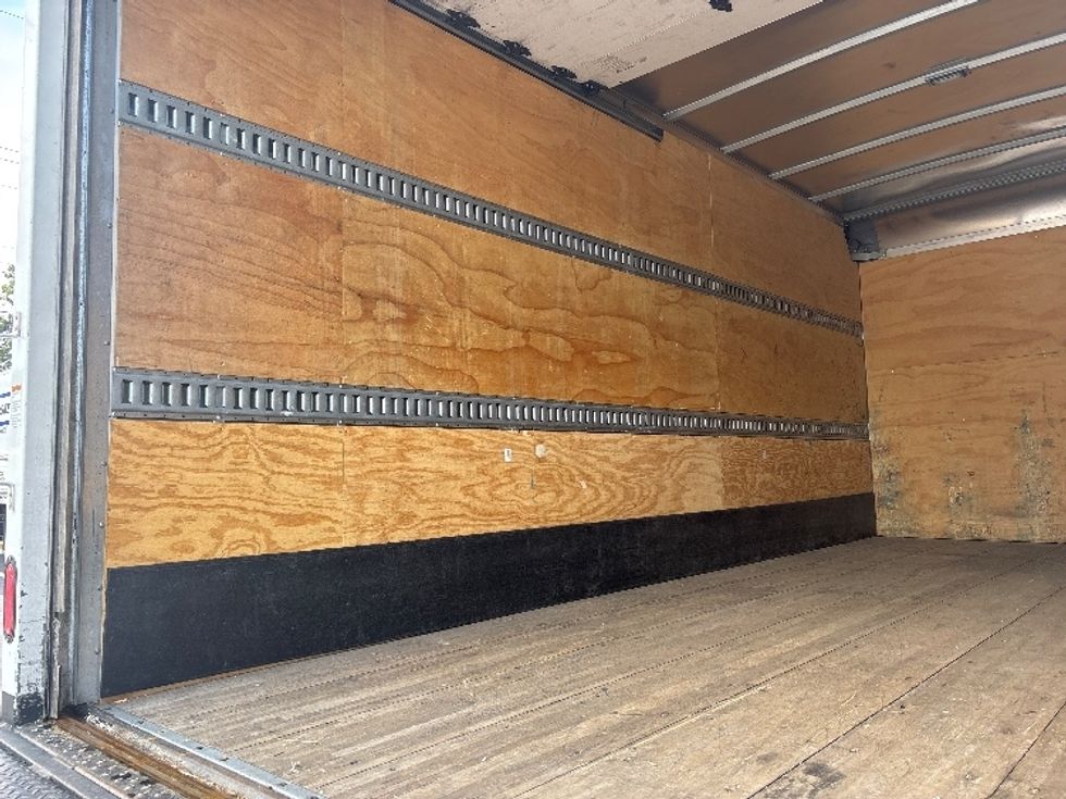 Light Duty Box Truck-Light and Medium Duty Trucks-Isuzu-2022-NPR EFI-Forest Park-GA-103,328\n\t\tmiles-$ 43,750 - Image 11