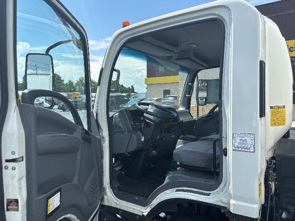 Light Duty Box Truck-Light and Medium Duty Trucks-Isuzu-2022-NPR EFI-Forest Park-GA-103,328\n\t\tmiles-$ 43,750 - Image 16