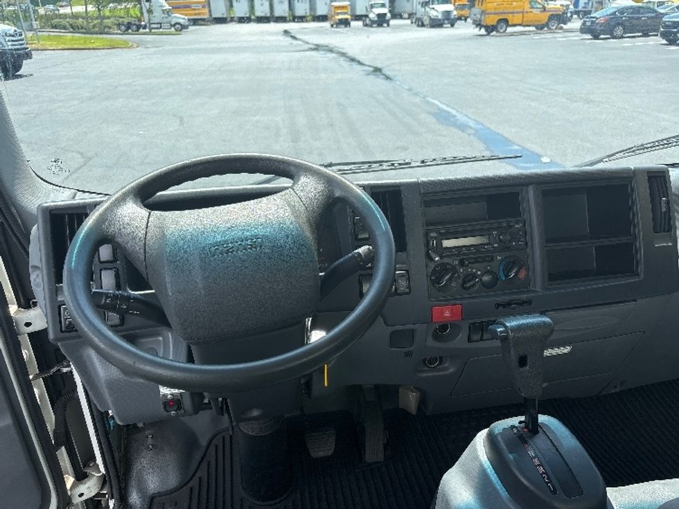 Light Duty Box Truck-Light and Medium Duty Trucks-Isuzu-2022-NPR EFI-Forest Park-GA-103,328\n\t\tmiles-$ 43,750 - Image 18