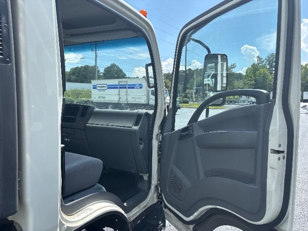 Light Duty Box Truck-Light and Medium Duty Trucks-Isuzu-2022-NPR EFI-Forest Park-GA-103,328\n\t\tmiles-$ 43,750 - Image 20