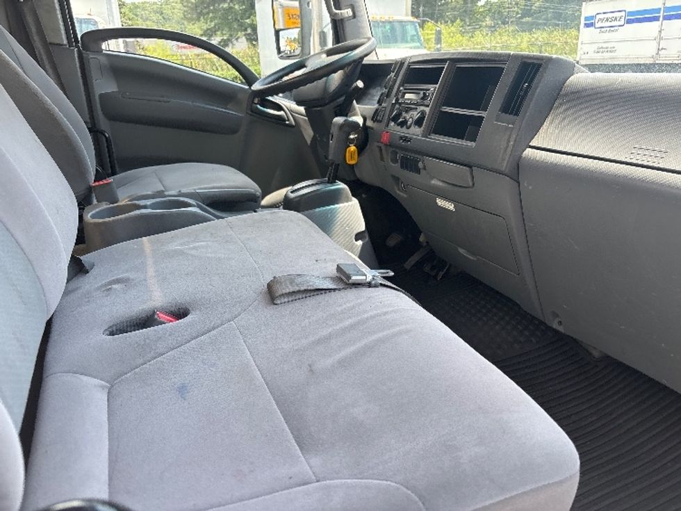Light Duty Box Truck-Light and Medium Duty Trucks-Isuzu-2022-NPR EFI-Forest Park-GA-103,328\n\t\tmiles-$ 43,750 - Image 22