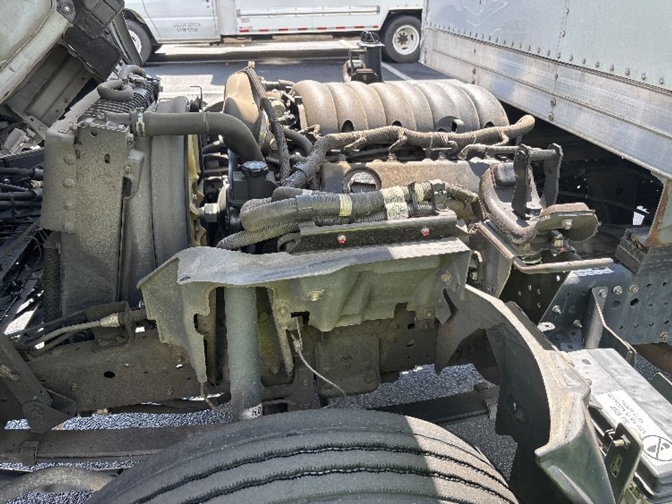 Light Duty Box Truck-Light and Medium Duty Trucks-Isuzu-2022-NPR EFI-Forest Park-GA-103,328\n\t\tmiles-$ 43,750 - Image 24
