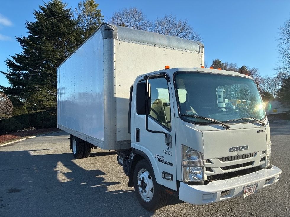 Light Duty Box Truck-Light and Medium Duty Trucks-Isuzu-2022-NPR EFI-Franklin-MA-103,586\n\t\tmiles-$ 38,500 - Image 1