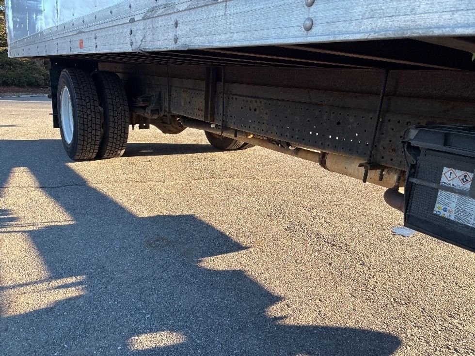 Light Duty Box Truck-Light and Medium Duty Trucks-Isuzu-2022-NPR EFI-Franklin-MA-103,586\n\t\tmiles-$ 38,500 - Image 13
