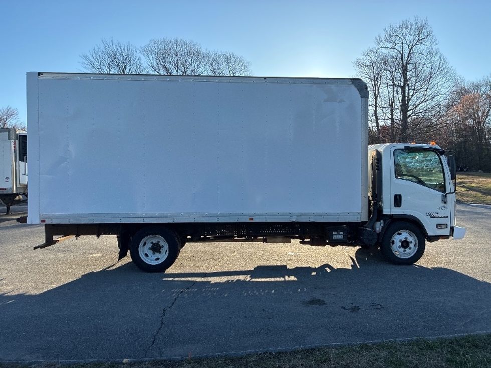 Light Duty Box Truck-Light and Medium Duty Trucks-Isuzu-2022-NPR EFI-Franklin-MA-103,586\n\t\tmiles-$ 38,500 - Image 14