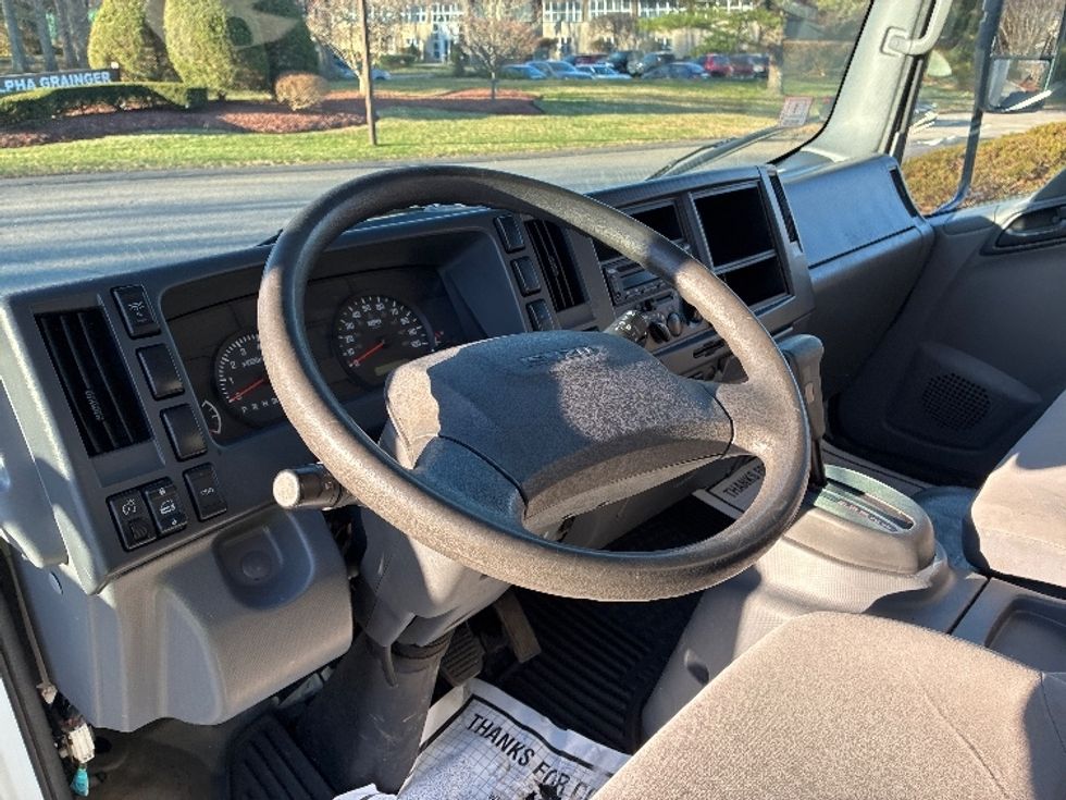 Light Duty Box Truck-Light and Medium Duty Trucks-Isuzu-2022-NPR EFI-Franklin-MA-103,586\n\t\tmiles-$ 38,500 - Image 16