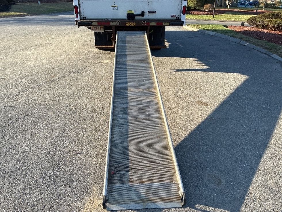 Light Duty Box Truck-Light and Medium Duty Trucks-Isuzu-2022-NPR EFI-Franklin-MA-103,586\n\t\tmiles-$ 38,500 - Image 24
