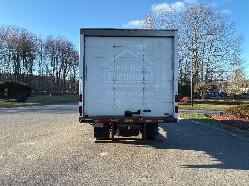 Light Duty Box Truck-Light and Medium Duty Trucks-Isuzu-2022-NPR EFI-Franklin-MA-103,586\n\t\tmiles-$ 38,500 - Image 7