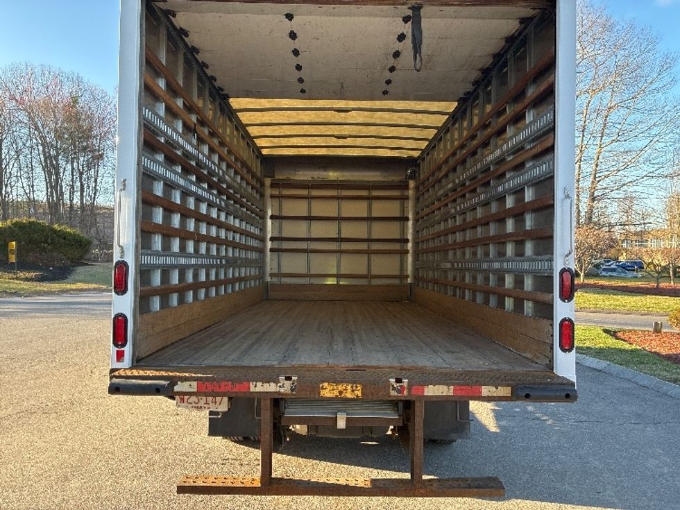 Light Duty Box Truck-Light and Medium Duty Trucks-Isuzu-2022-NPR EFI-Franklin-MA-103,586\n\t\tmiles-$ 38,500 - Image 8