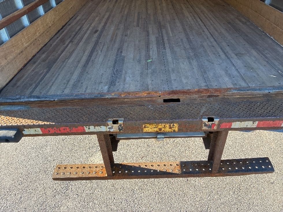 Light Duty Box Truck-Light and Medium Duty Trucks-Isuzu-2022-NPR EFI-Franklin-MA-103,586\n\t\tmiles-$ 38,500 - Image 9