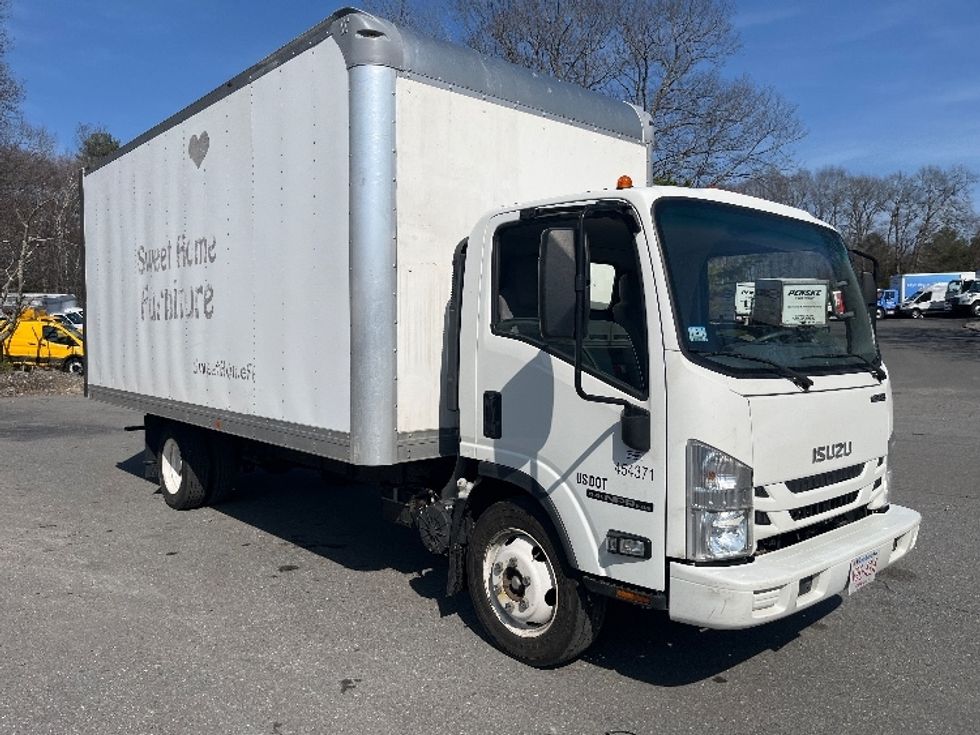 Light Duty Box Truck-Light and Medium Duty Trucks-Isuzu-2022-NPR EFI-Franklin-MA-68,387\n\t\tmiles-$ 40,750 - Image 1