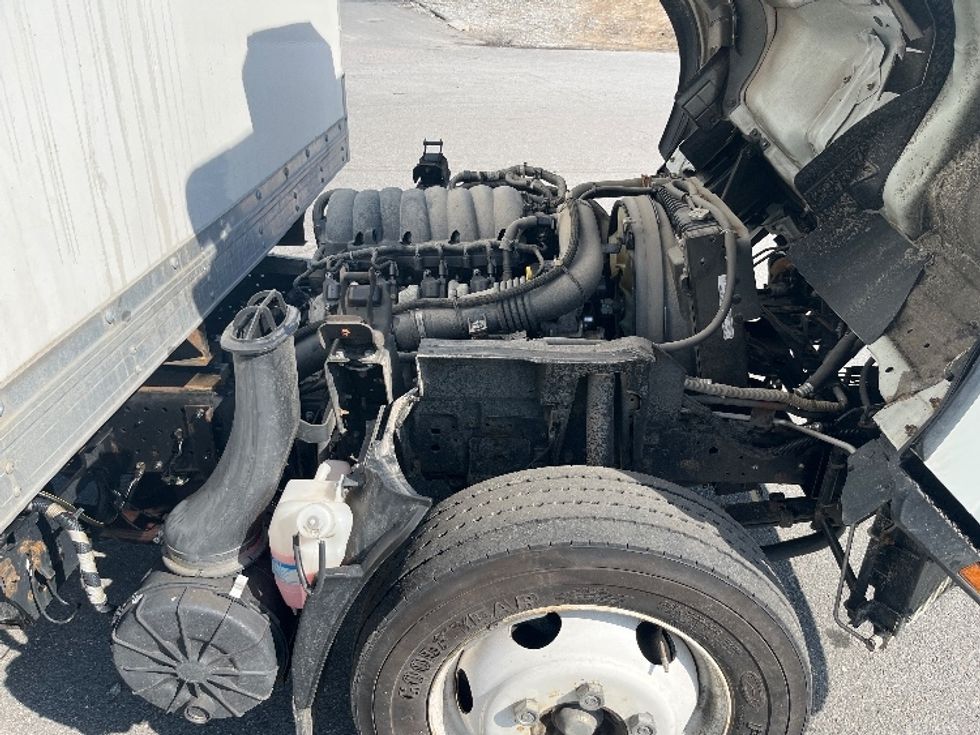 Light Duty Box Truck-Light and Medium Duty Trucks-Isuzu-2022-NPR EFI-Franklin-MA-68,387\n\t\tmiles-$ 40,750 - Image 23