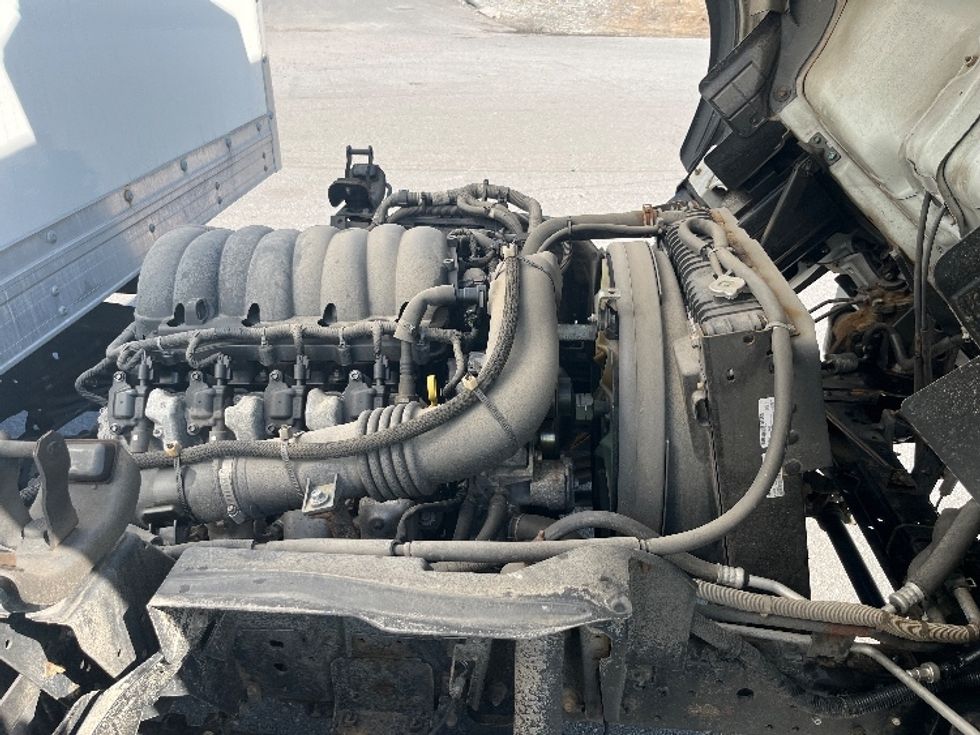 Light Duty Box Truck-Light and Medium Duty Trucks-Isuzu-2022-NPR EFI-Franklin-MA-68,387\n\t\tmiles-$ 40,750 - Image 24