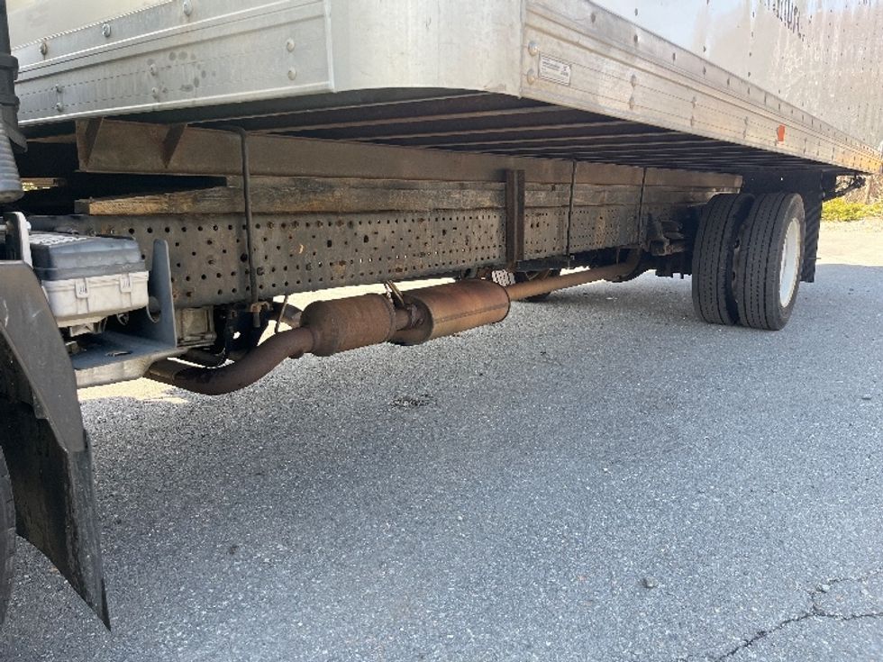 Light Duty Box Truck-Light and Medium Duty Trucks-Isuzu-2022-NPR EFI-Franklin-MA-68,387\n\t\tmiles-$ 40,750 - Image 5