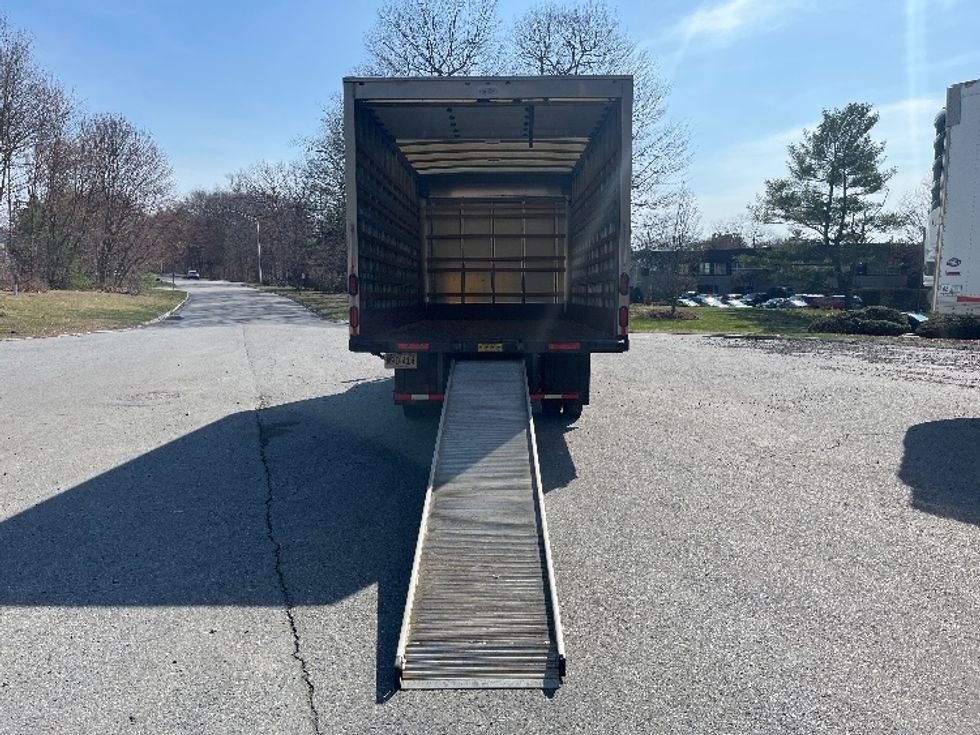 Light Duty Box Truck-Light and Medium Duty Trucks-Isuzu-2022-NPR EFI-Franklin-MA-68,387\n\t\tmiles-$ 40,750 - Image 9
