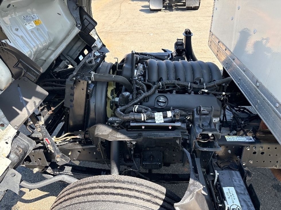 Light Duty Box Truck-Light and Medium Duty Trucks-Isuzu-2022-NPR EFI-Greensboro-NC-108,585\n\t\tmiles-$ 42,750 - Image 24