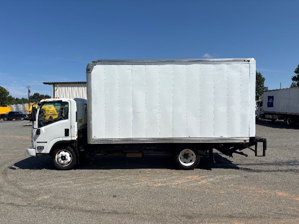 Light Duty Box Truck-Light and Medium Duty Trucks-Isuzu-2022-NPR EFI-Greensboro-NC-108,585\n\t\tmiles-$ 42,750 - Image 4