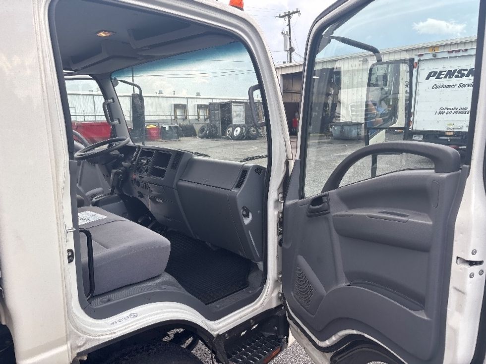 Light Duty Box Truck-Light and Medium Duty Trucks-Isuzu-2022-NPR EFI-Greer-SC-69,199\n\t\tmiles-$ 48,000 - Image 20