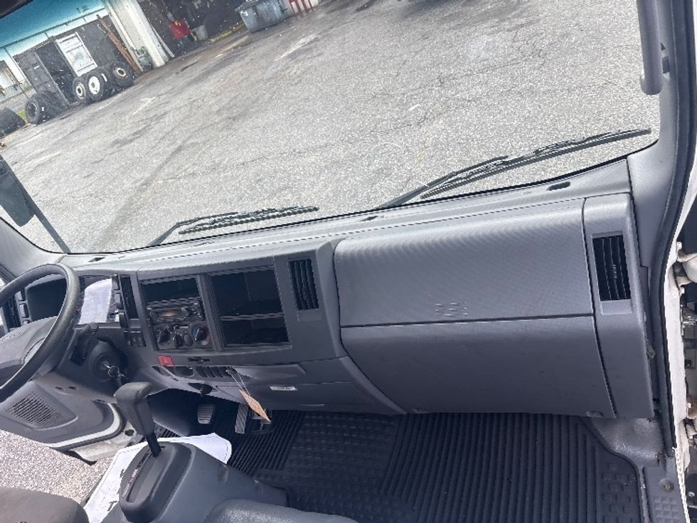 Light Duty Box Truck-Light and Medium Duty Trucks-Isuzu-2022-NPR EFI-Greer-SC-69,199\n\t\tmiles-$ 48,000 - Image 21